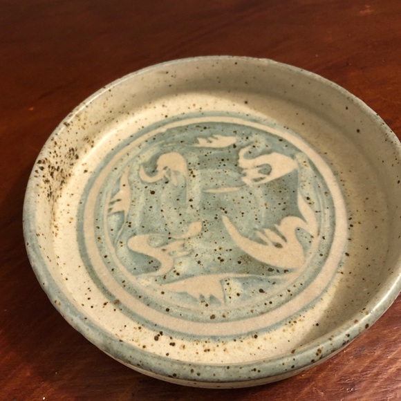 Pottery dish - Picture 2 of 4